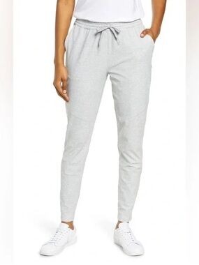 Outdoor Voices joggers, M